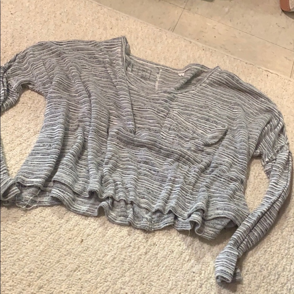 Cropped grey sweater